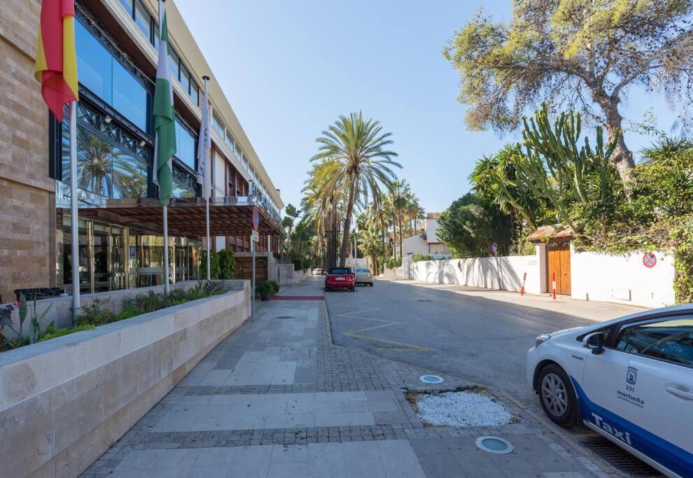 Incredible Luxury Location In Puerto Banus Beach For Families 마르베야 외부 사진
